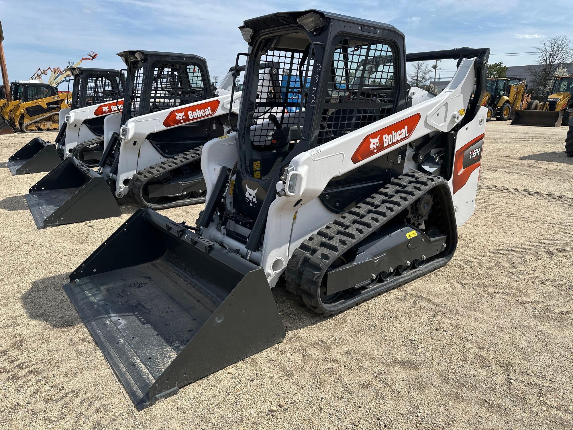 2023 BOBCAT T64 RUBBER TRACKED SKID STEER SN-19577 powered by diesel engine, equipped with rollcage,