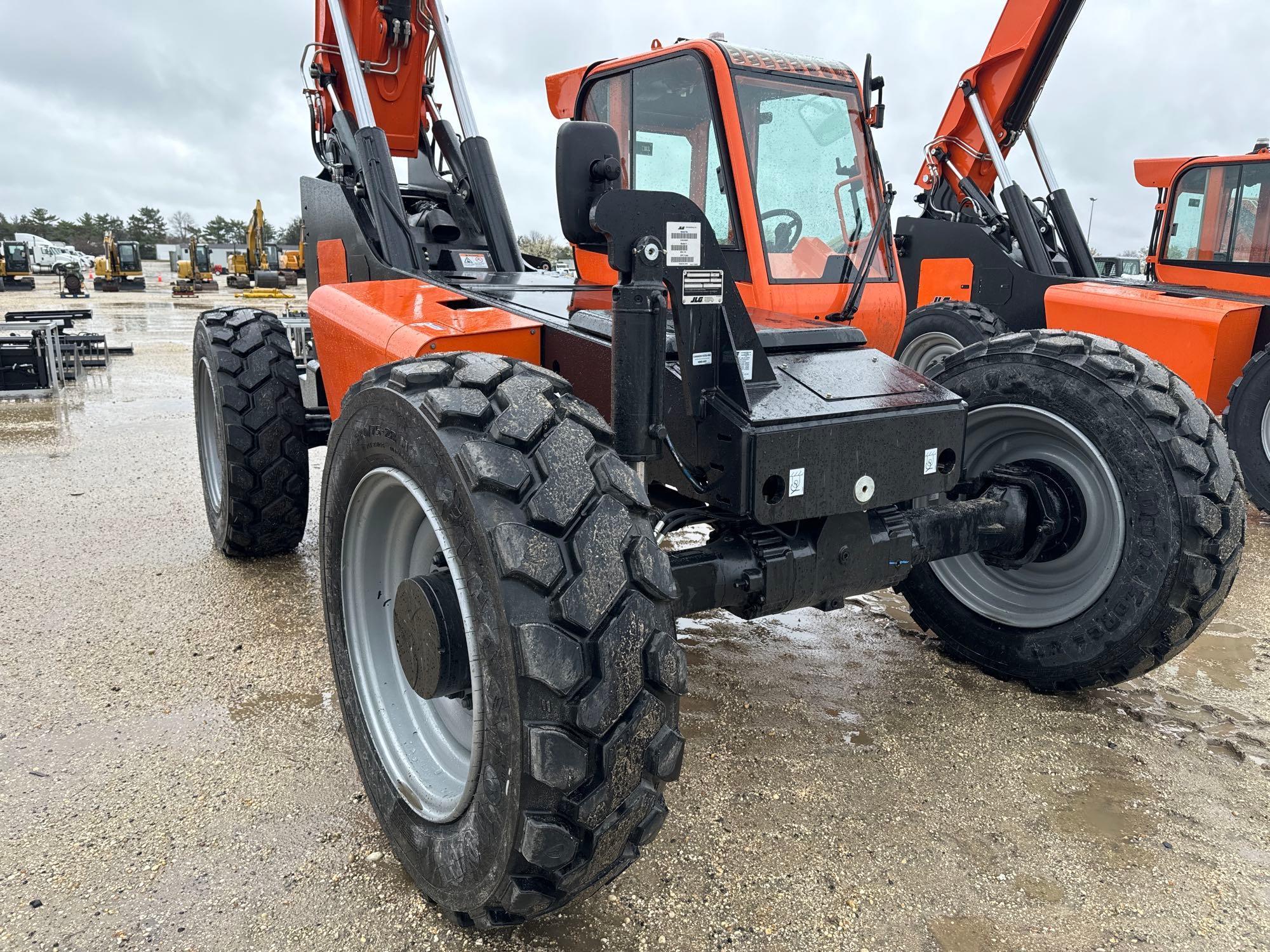 NEW UNUSED 2023 SKYTRAK 8042 TELESCOPIC FORKLIFT SN;0160130257 4x4, powered by Cummins diesel