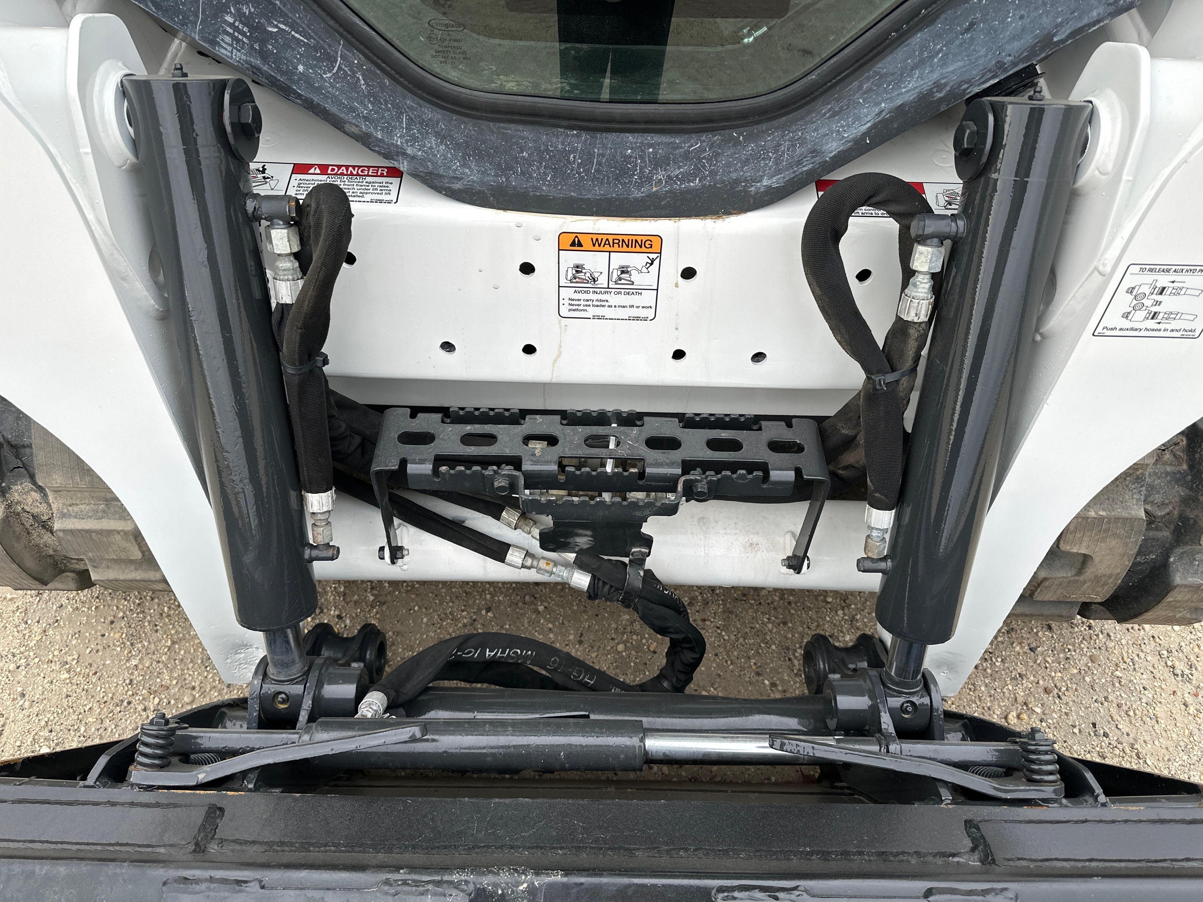 2017 BOBCAT T595 RUBBER TRACKED SKID STEER SN:B3NK13033 powered by diesel engine, equipped with