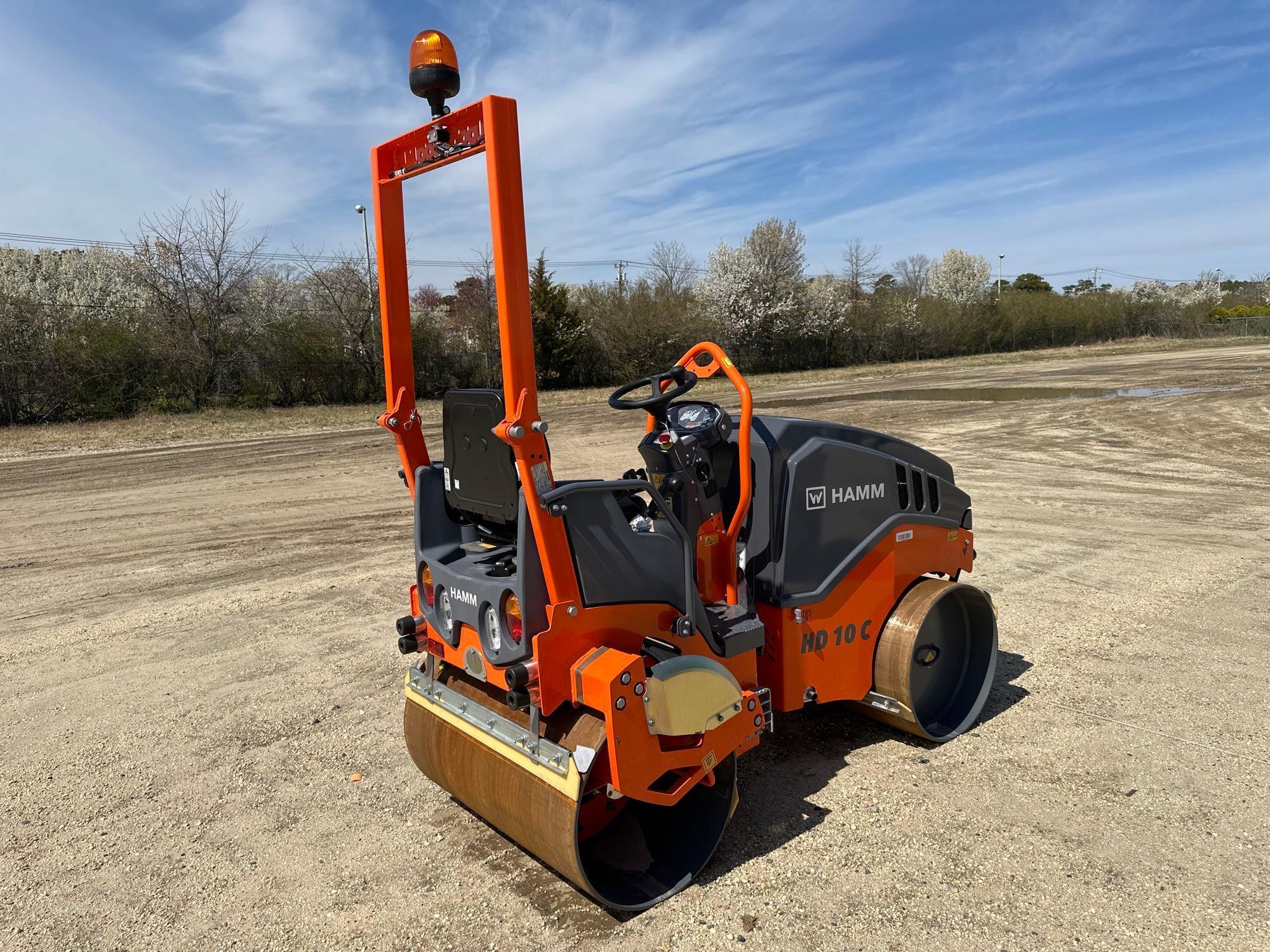 NEW UNUSED HAMM HD10CVV ASPHALT ROLLER SN:02470 powered by diesel engine, equipped with OROPS, 36in.