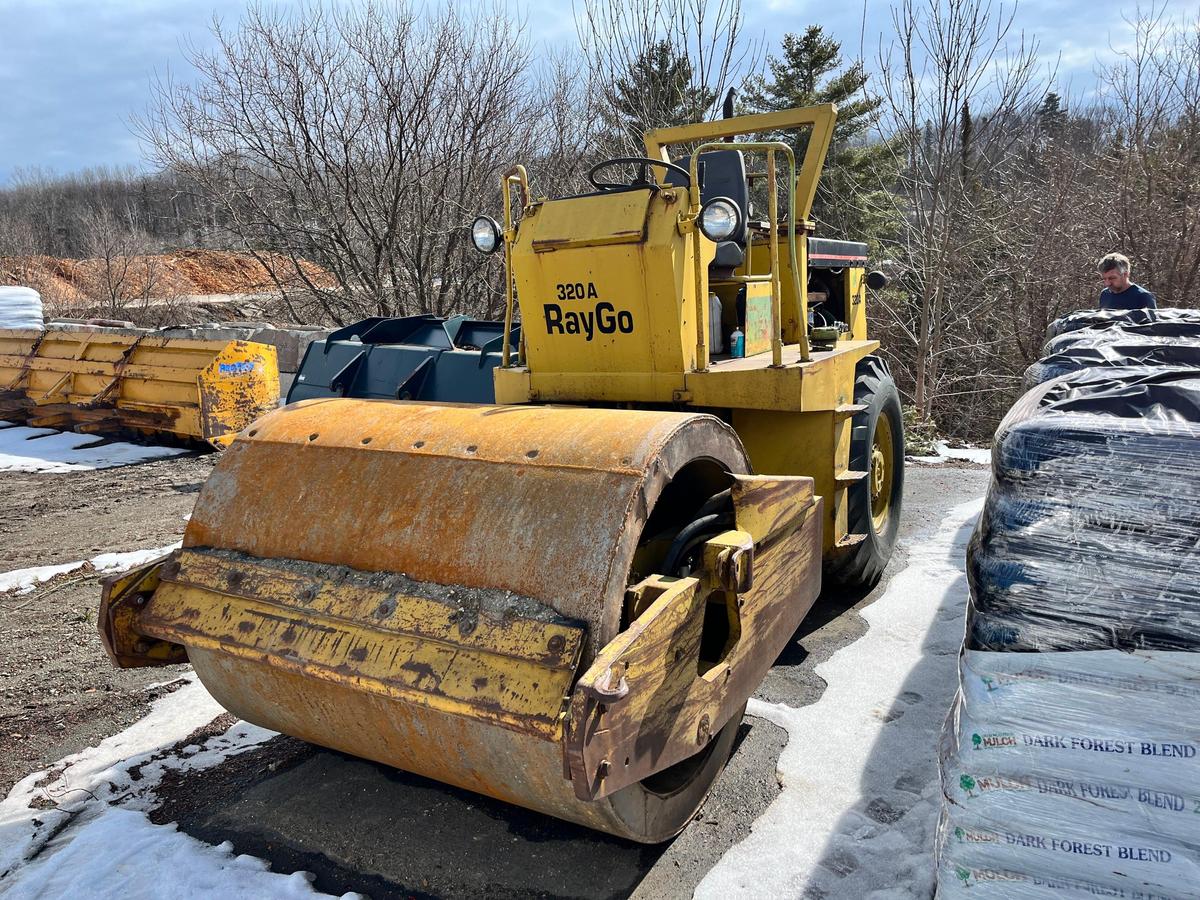 RAYGO 320A VIBRATORY ROLLER powered by Detroit diesel engine, equipped with 60in. Smooth drum,