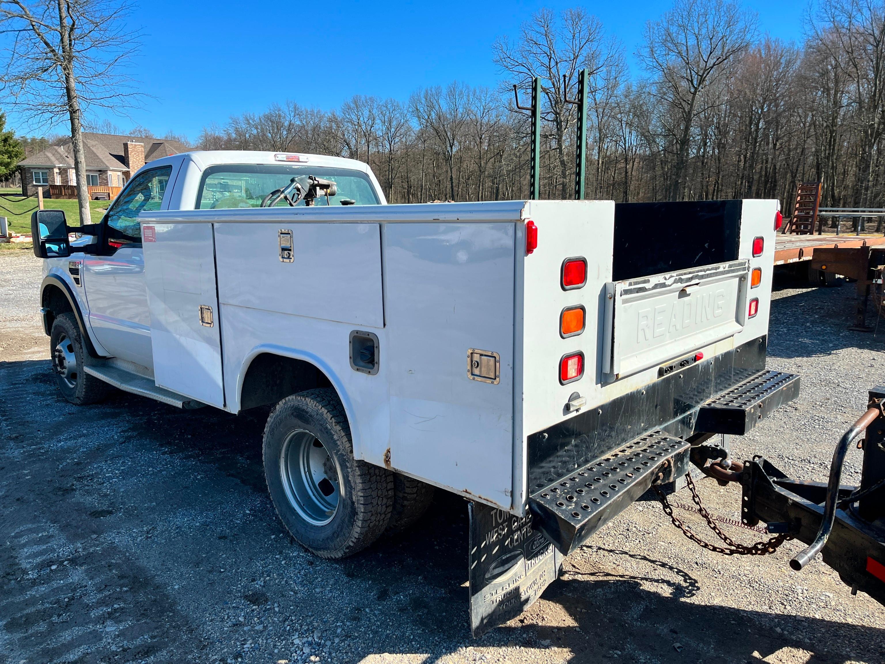 2008 FORD F350XL UTILITY TRUCK VN:1FDWF37Y58ED29549 4x4, powered by 5.6 liter Triton V10 gas engine,