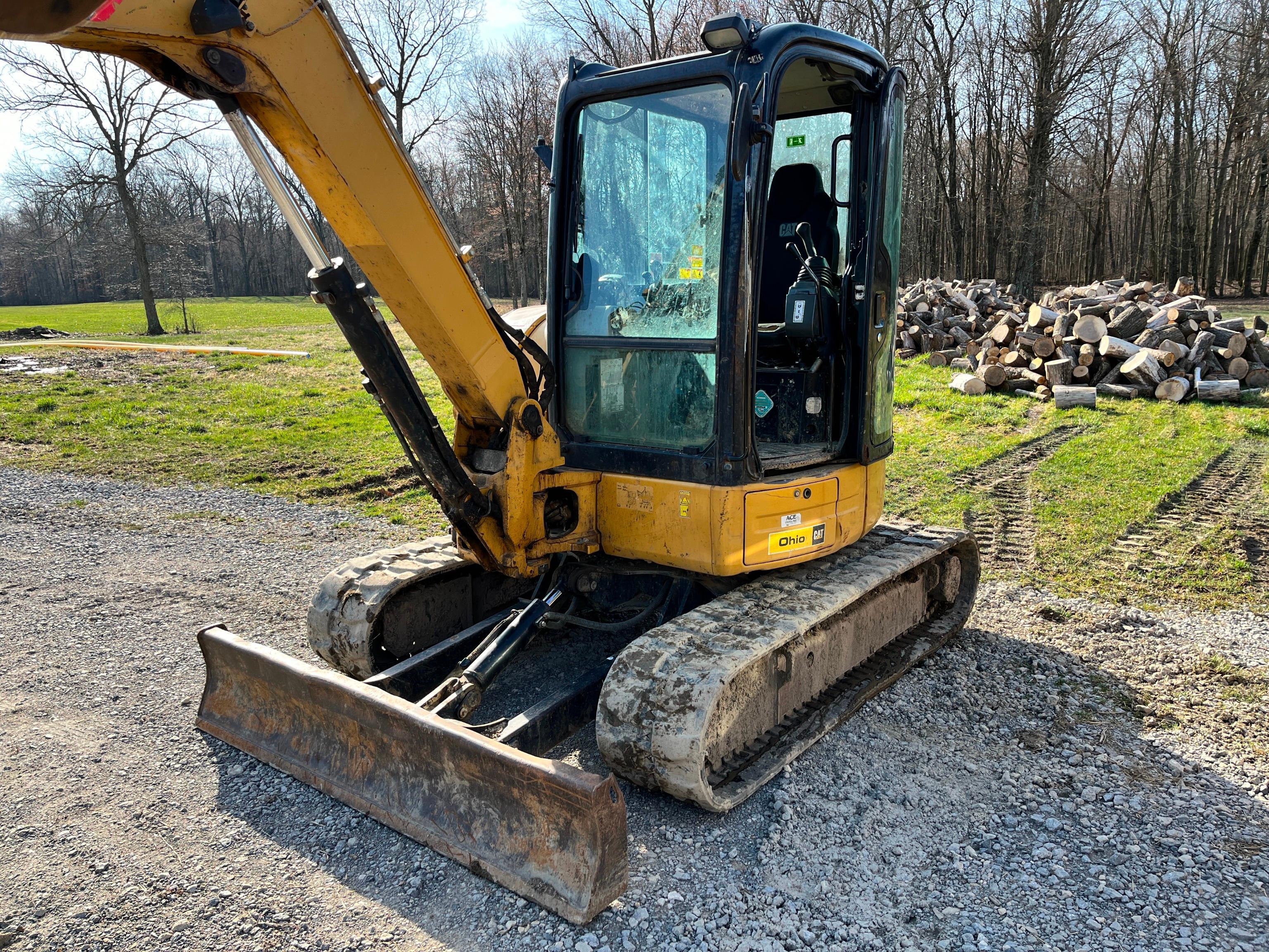 2014 CAT 305ECR HYDRAULIC EXCAVATOR SN:XFA03486 powered by Cat C2.4 diesel engine, equipped with