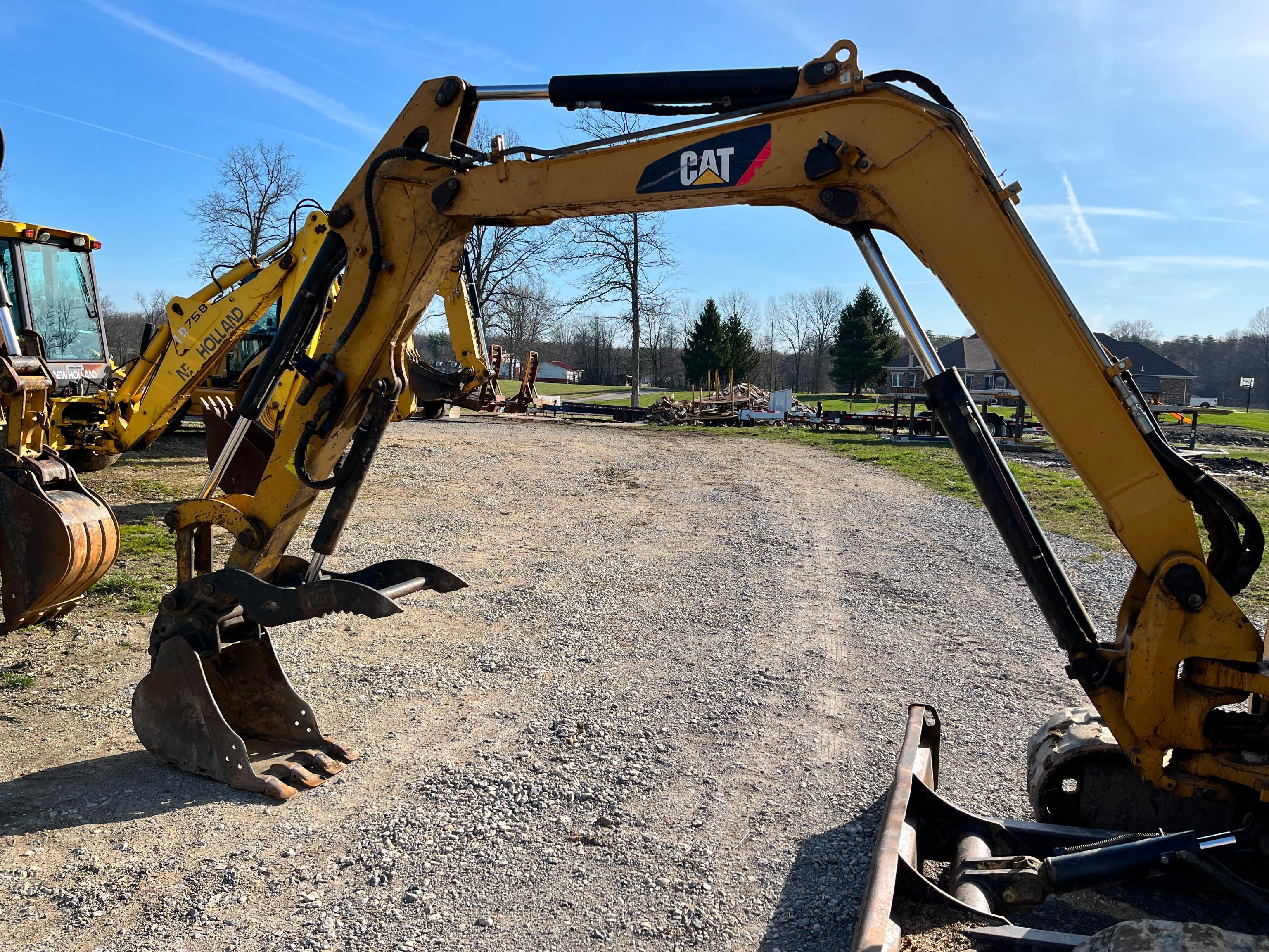 2014 CAT 305ECR HYDRAULIC EXCAVATOR SN:XFA03486 powered by Cat C2.4 diesel engine, equipped with