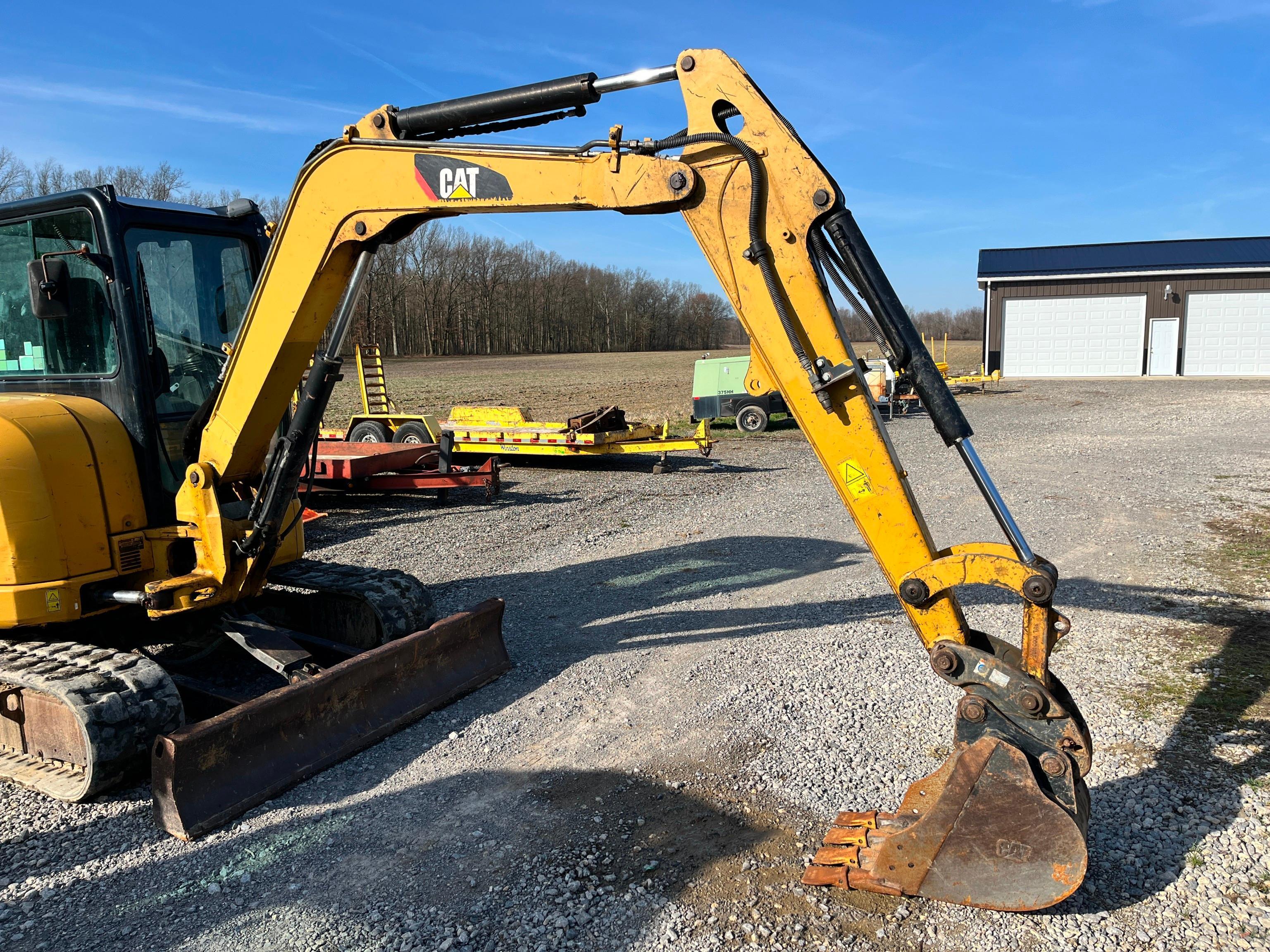 2014 CAT 305ECR HYDRAULIC EXCAVATOR SN:XFA03284 powered by Cat C2.4 diesel engine, equipped with