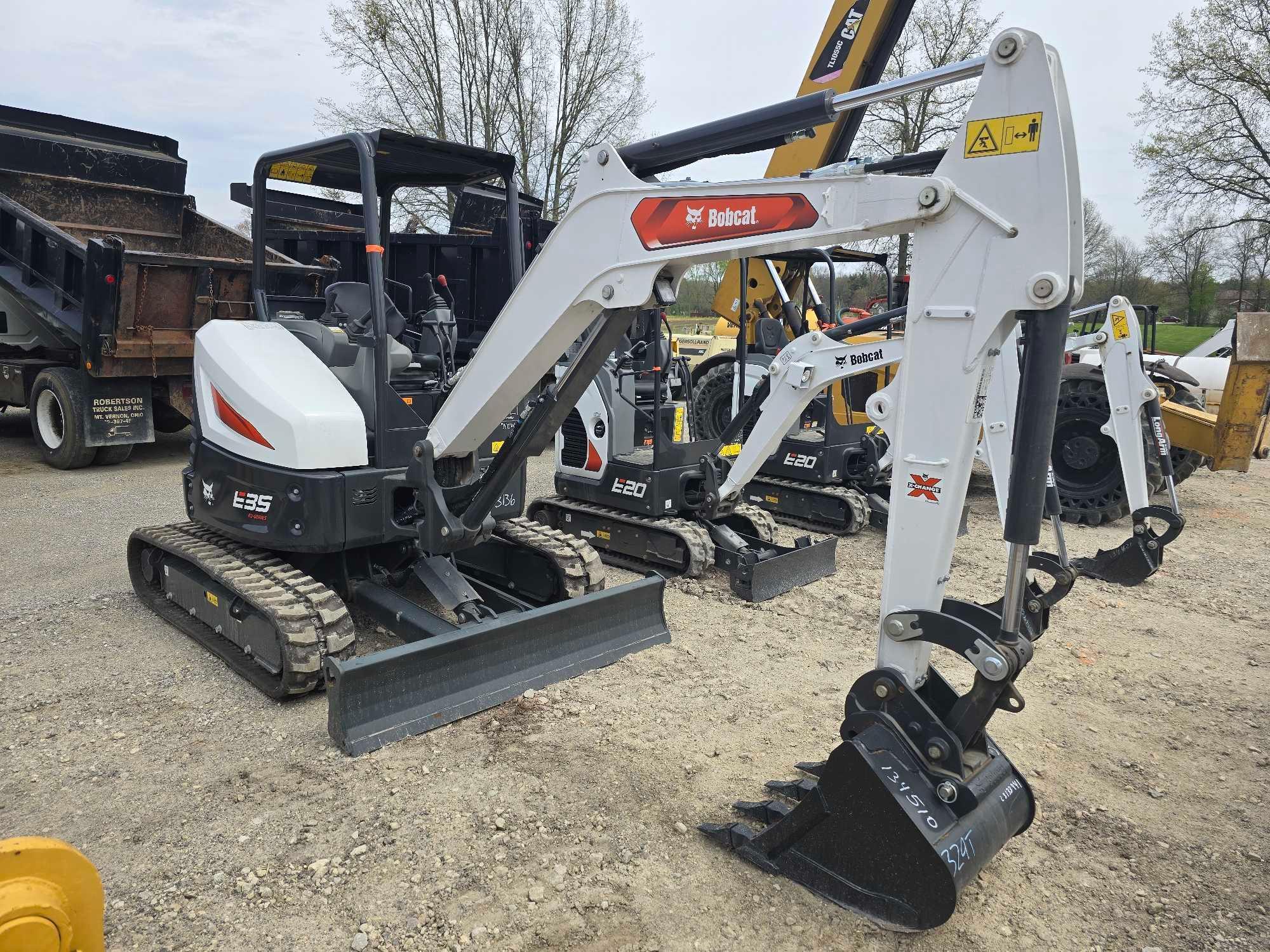 2023 BOBCAT E35 HYDRAULIC EXCAVATOR SN-914493 powered by diesel engine, equipped with OROPS, front