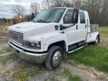 2004 GMC C4500 TOTER TRUCK VN:1GDE4E1184F508603 powered by Duramax diesel engine, equipped with