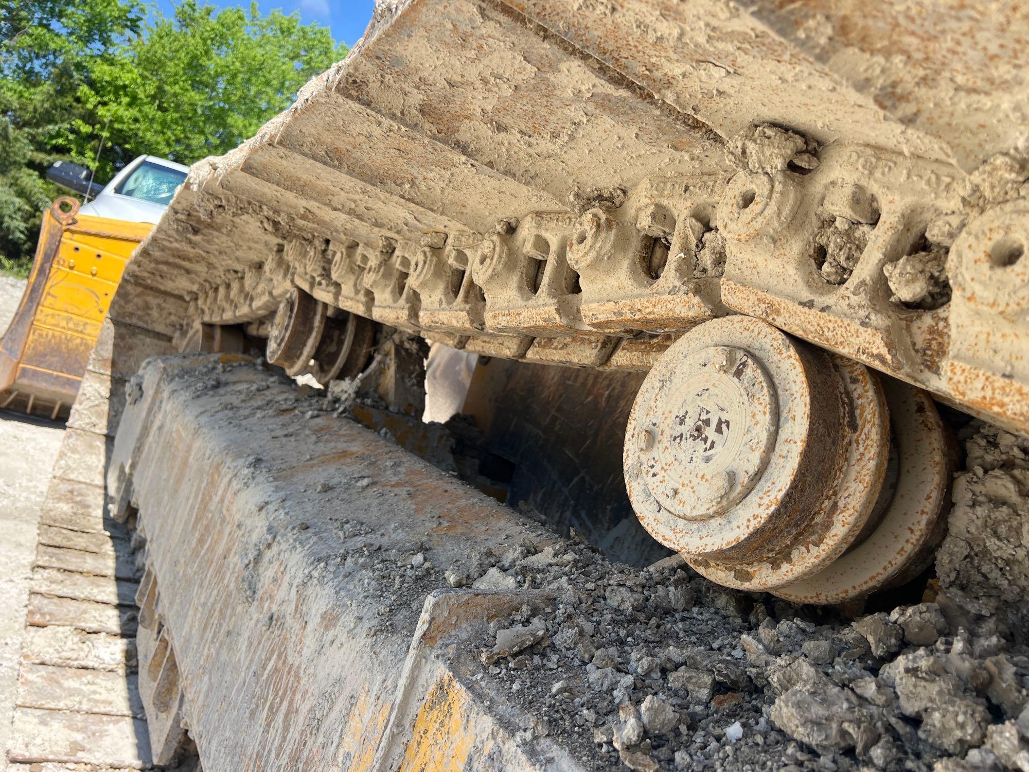 2020 JOHN DEERE 850L WLT CRAWLER TRACTOR SN:1T0850LXVLF369913 powered by John Deere 6090 diesel