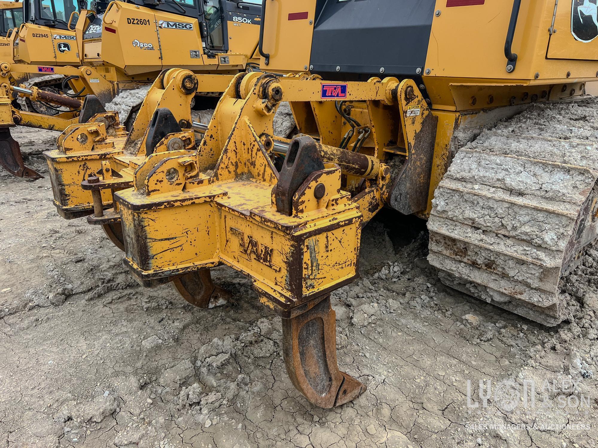 2020 JOHN DEERE 850L WLT CRAWLER TRACTOR SN:1T0850LXKLF369650 powered by John Deere 6090 diesel