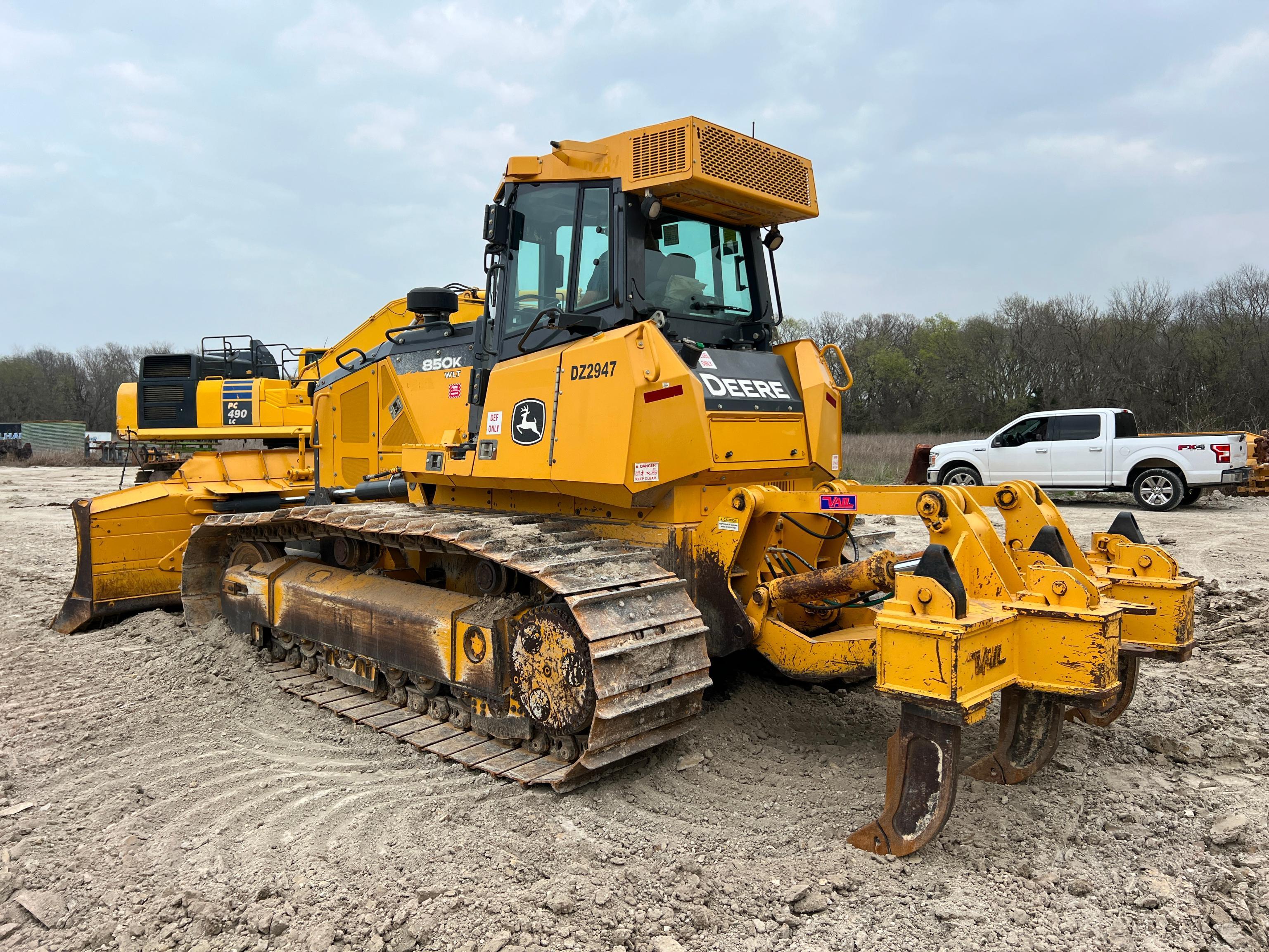 2018 JOHN DEERE 850K WLT CRAWLER TRACTOR SN:1T0850KXCJF332947 powered by John Deere diesel engine,