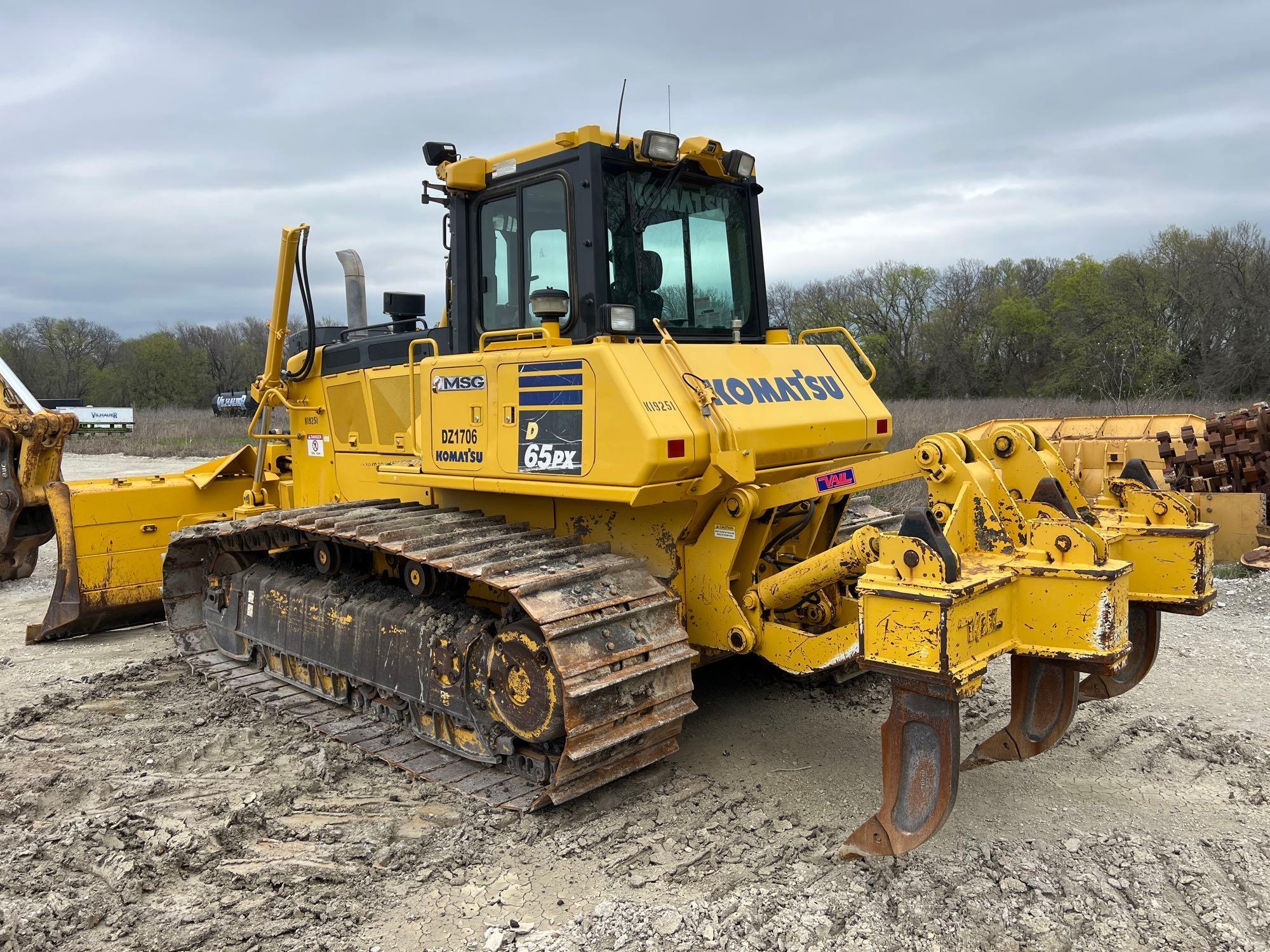 2019 KOMATSU D65PX-18 CRAWLER TRACTOR SN:91706 powered by Komatsu SAA6D114E-6 diesel engine, 220hp,