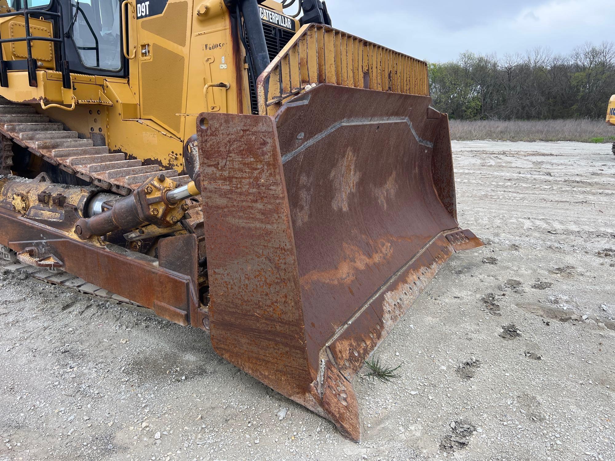 2013 CAT D9T CRAWLER TRACTOR SN:0TWG00503 powered by Cat diesel engine, equipped with EROPS, air,