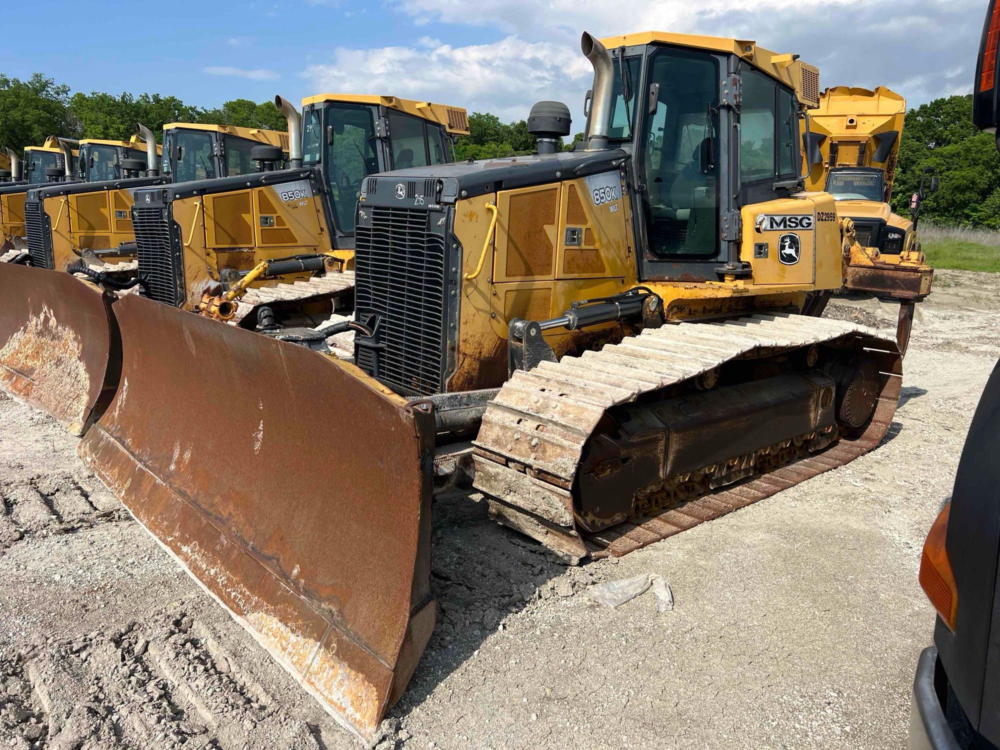 2012 JOHN DEERE 850K WLT CRAWLER TRACTOR SN:1T0850KXCBE212959 powered by John Deere Power Tech PSS