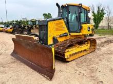 2022 JOHN DEERE 700LLGP CRAWLER TRACTOR powered by John Deere PVS 6068 diesel engine, equipped with