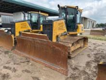 2022 JOHN DEERE 700LLGP CRAWLER TRACTOR powered by John Deere PVS 6068 diesel engine, equipped with