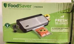 (4) FoodSaver Vacuum Sealing Systems FM2900