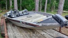 Pro Team 170TX Bass Tracker Boat, Hole Top Side Transom, No Motor, BUJ09339H910 'PARTS ONLY' No