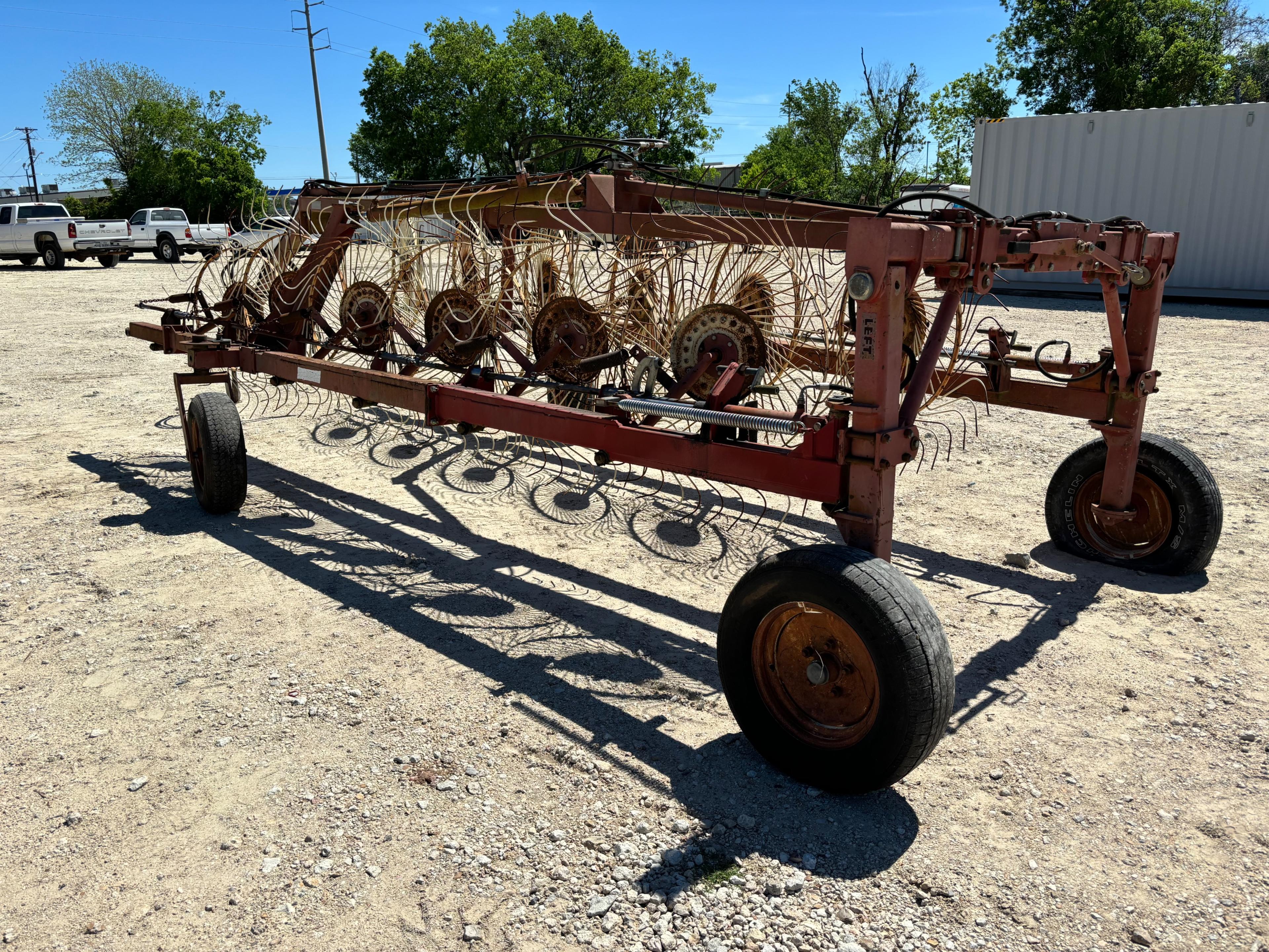 Magnum MK10 12-Wheel Hay Rake