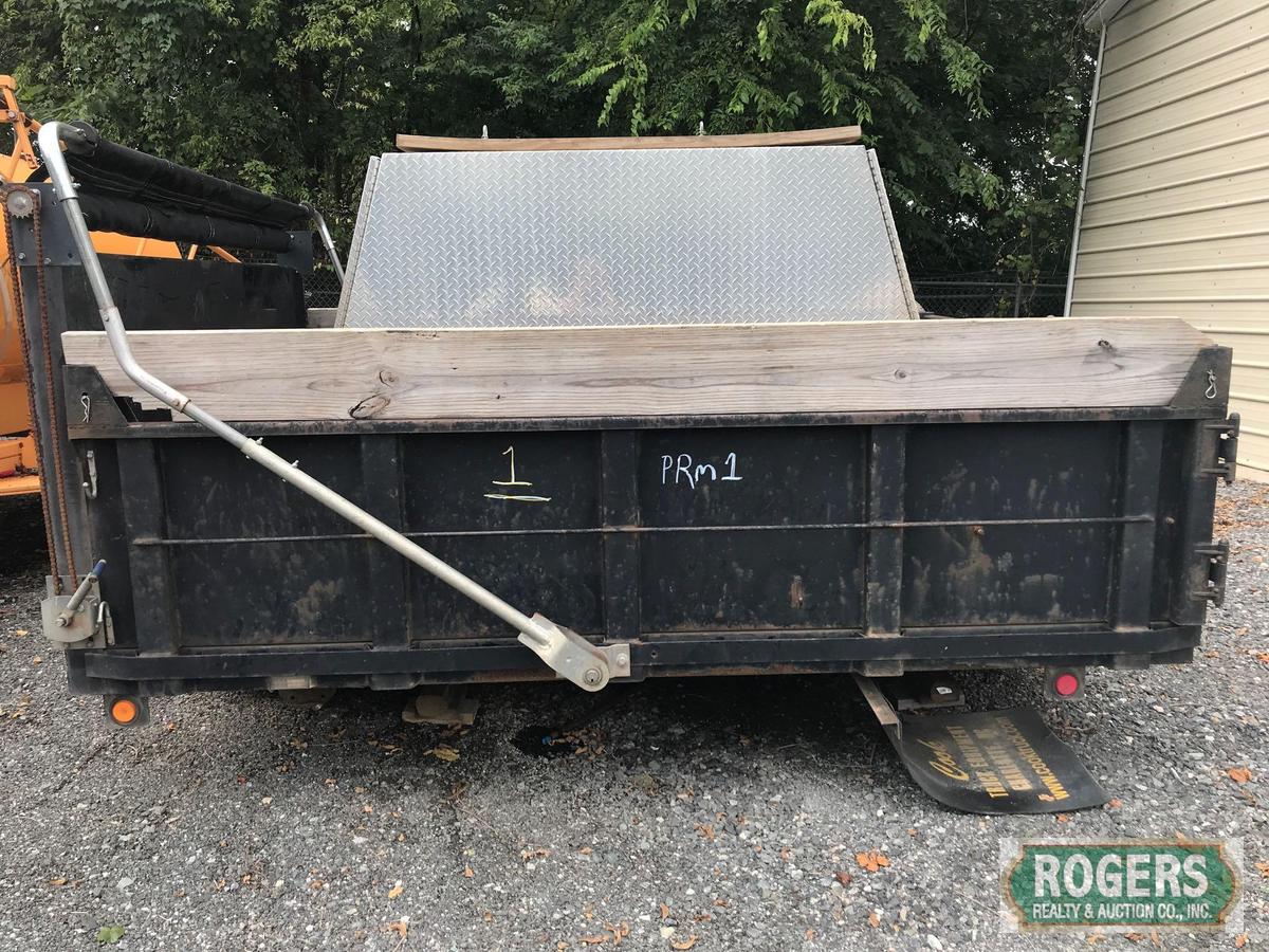 HORT Dump Bed & Tool Box