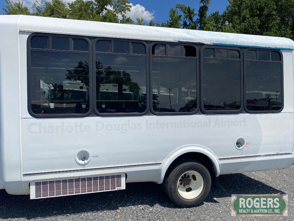 2015 CHEVROLET G4500 SHUTTLE