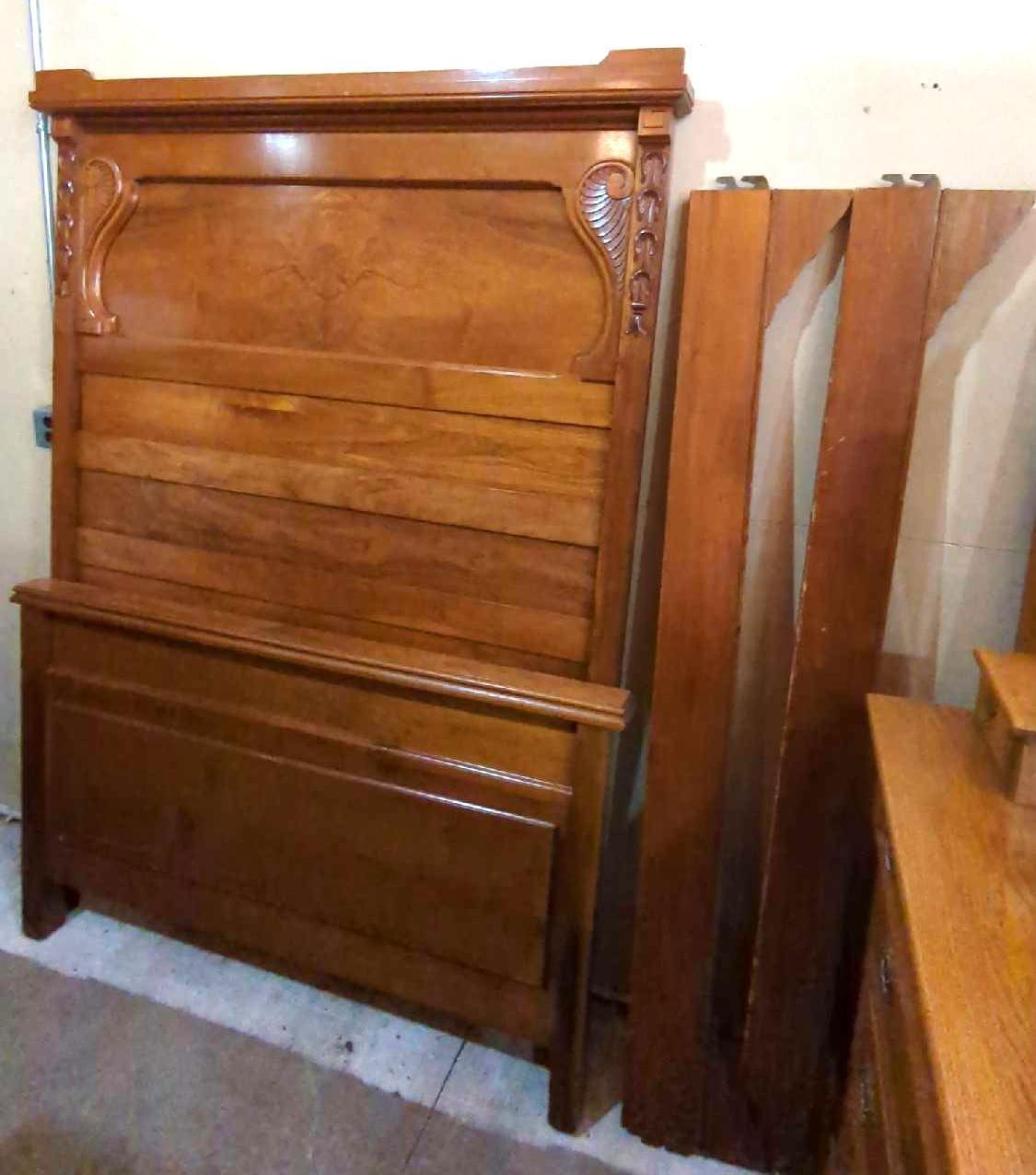 STUNNING ANTIQUE MAHOGANY AND BIRCH BED