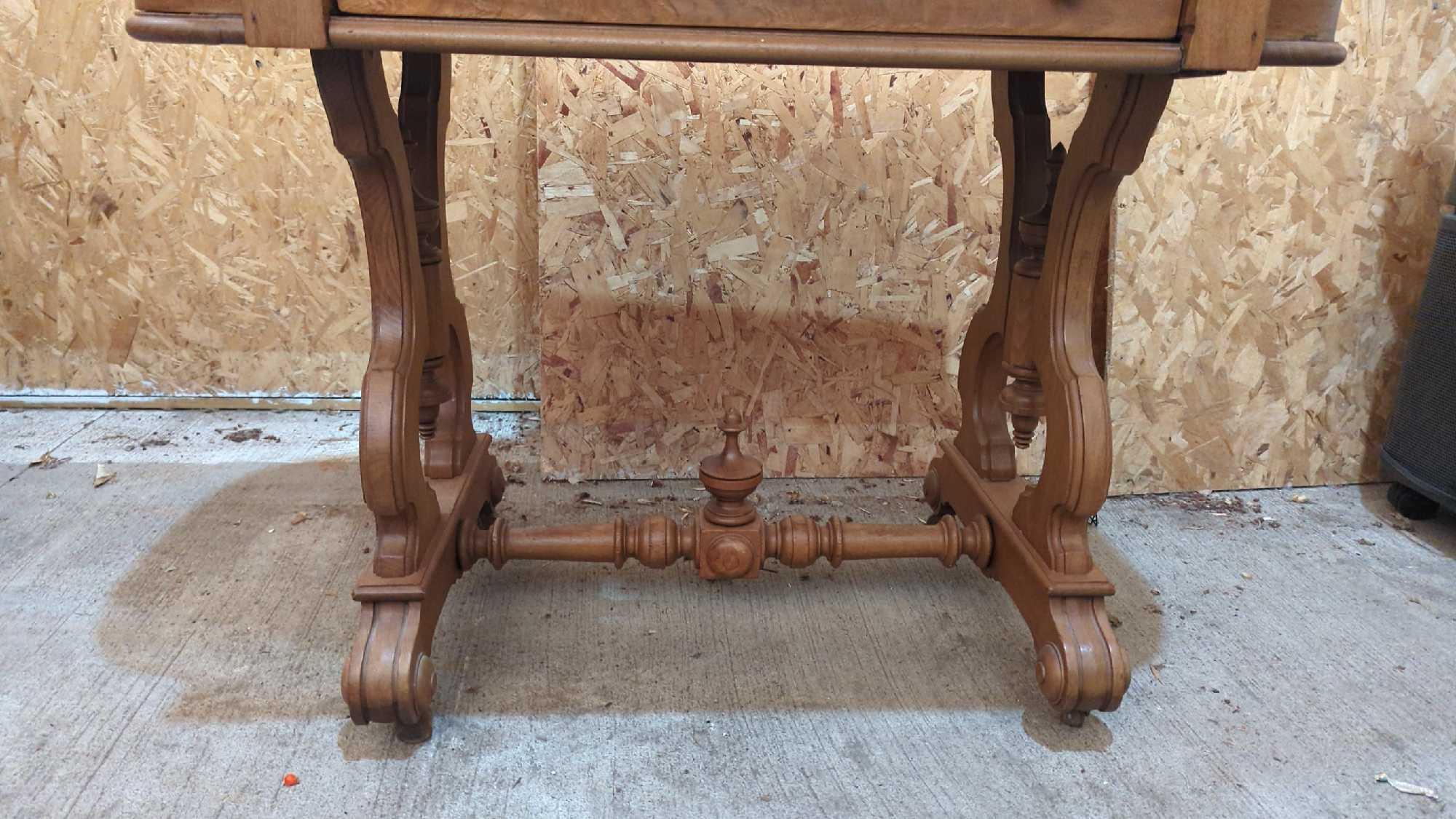 OAK LIBRARY TABLE 40"x24"x29