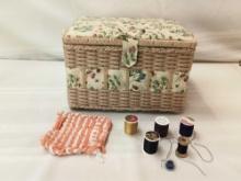 WICKER SEWING BOX WITH ASSORTED SPOOLS OF THREAD AND POT HOLDER