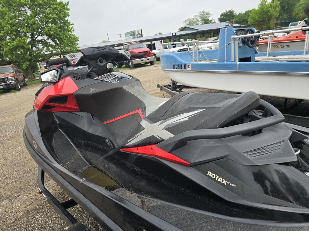 2014 Sea Doo RxP 260 w/Intelligent Brake & Reverse