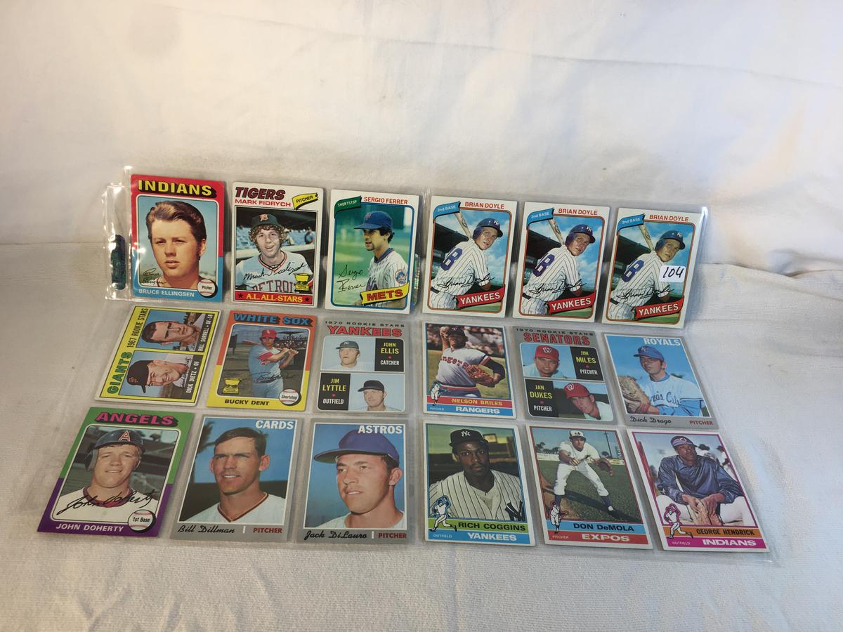 Lot of 18 Pcs Collector Vintage  MLB Baseball  Sport Trading Assorted Cards & Players - See Photos