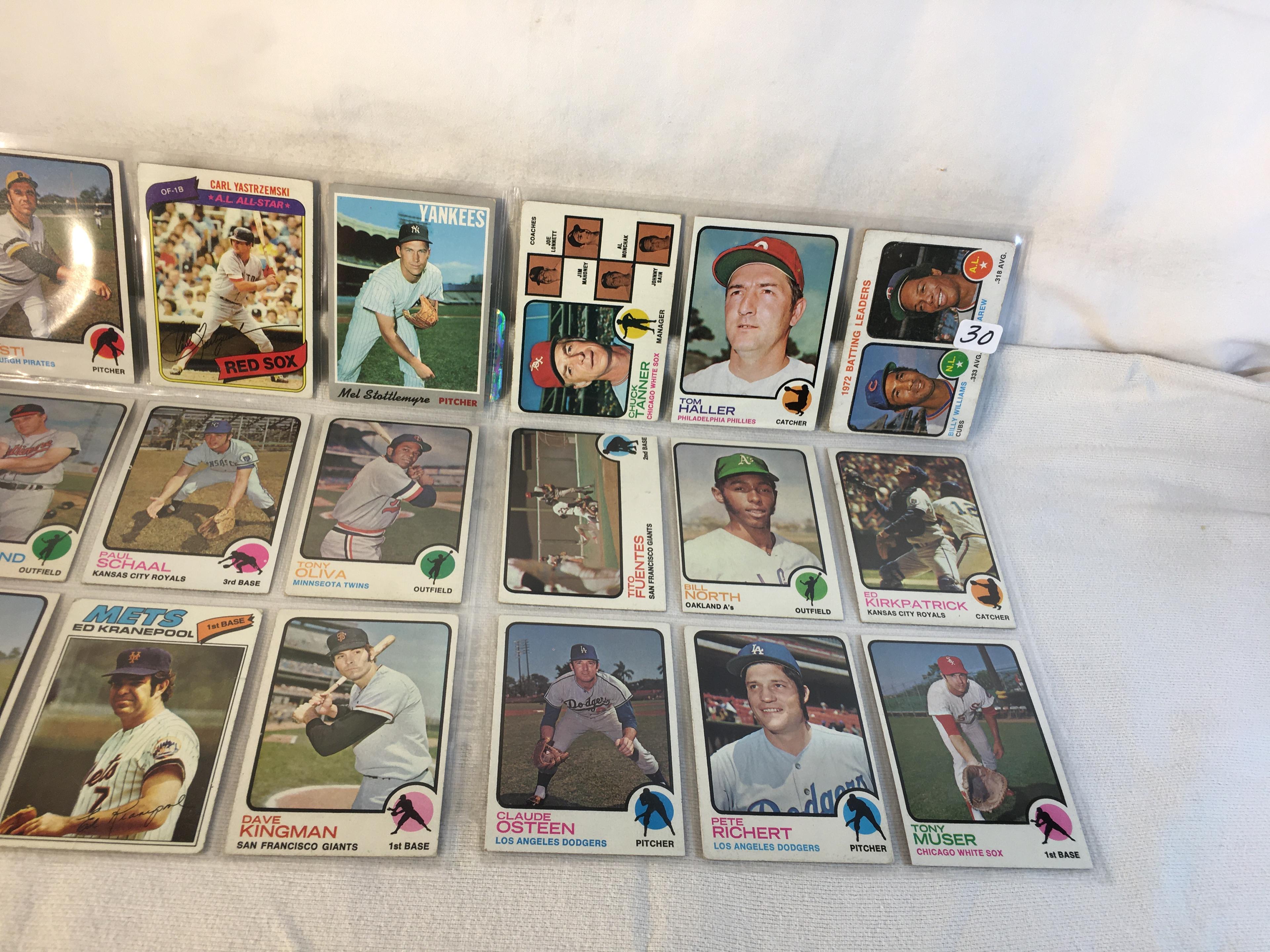 Lot of 18 Pcs Collector Vintage  MLB Baseball  Sport Trading Assorted Cards & Players - See Photos