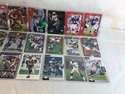 Lot of 18 Pcs Collector Modern NFL Football Sport Trading Assorted Cards & Players - See Pictures