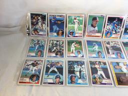 Lot of 18 Pcs Collector Vintage  MLB Baseball  Sport Trading Assorted Cards & Players - See Photos