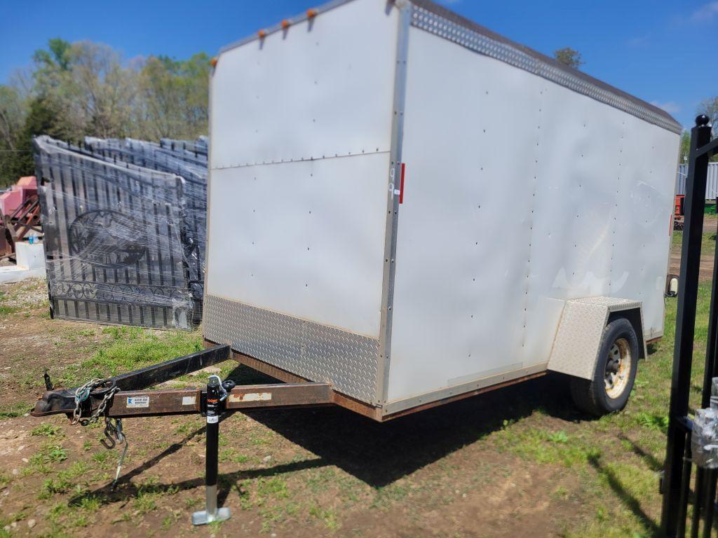 6'X12' ENCLOSED TRAILER WITH TRAILER JACK, SINGLE AXLE, SN: AAHB668, NO TIT