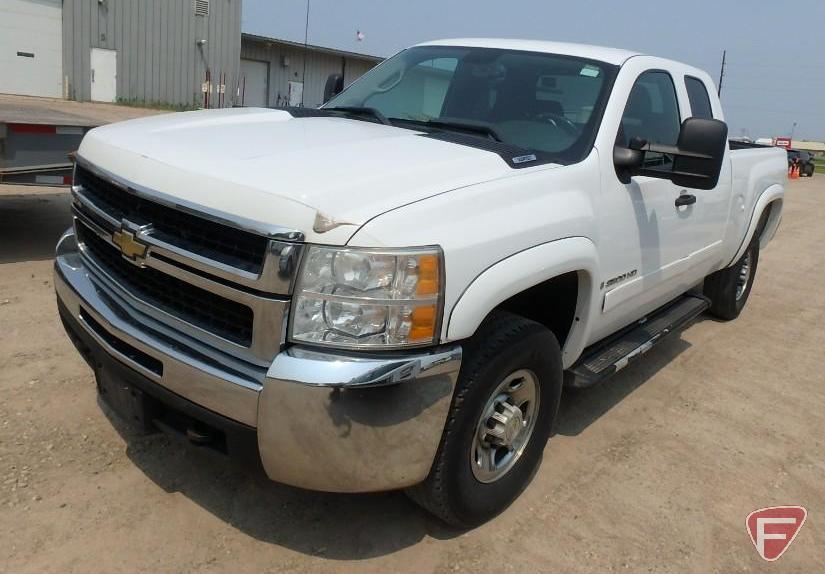 2008 Chevrolet 2500 Silverado Pickup Truck