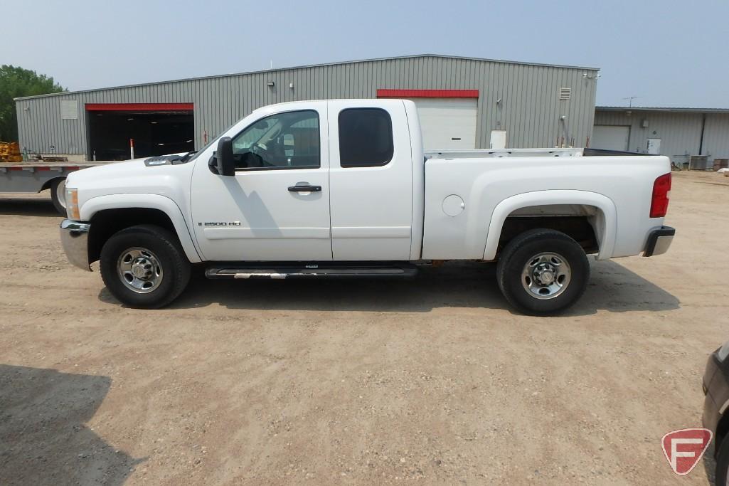 2008 Chevrolet 2500 Silverado Pickup Truck