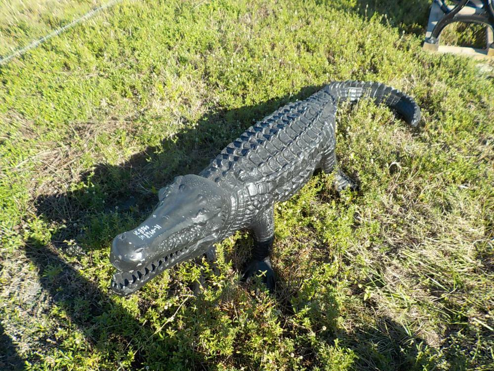 5' Aluminum Aligator