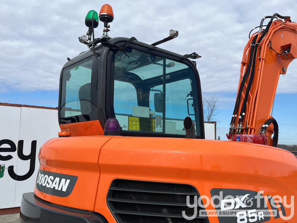 2022 Doosan DX85R-3