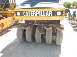 2006 CATERPILLAR PS150C PNEUMATIC ROLLER, 2583 HOURS  ENCLOSED CAB WITH AC