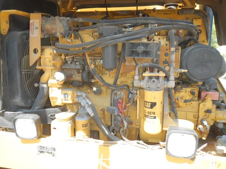 2006 CATERPILLAR PS150C PNEUMATIC ROLLER, 2583 HOURS  ENCLOSED CAB WITH AC