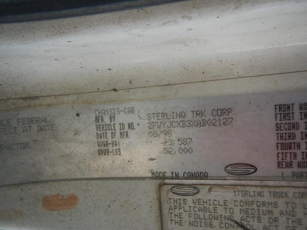 1999 STERLING TRUCK TRACTOR, 279,221 mi,  DAY CAB, DETROIT 60 SERIES DIESEL