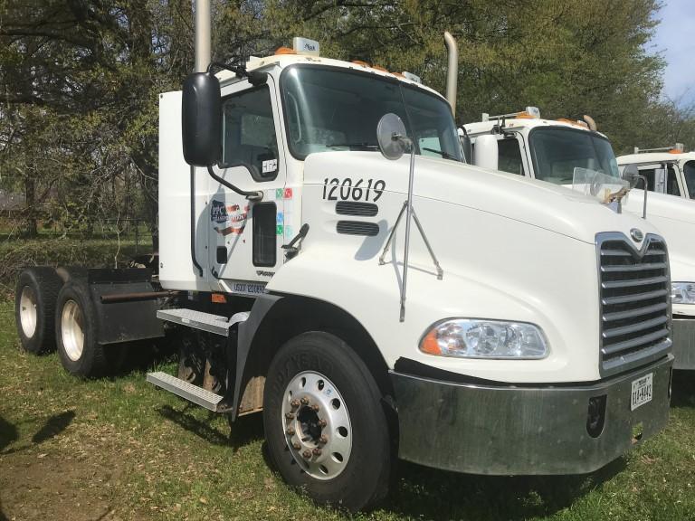 2007 MACK CXN613 TRUCK TRACTOR,