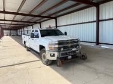 2015 CHEVROLET 3500 HYRAIL SERVICE BODY TRUCK 165,000 Miles, 7,738 Hours  4