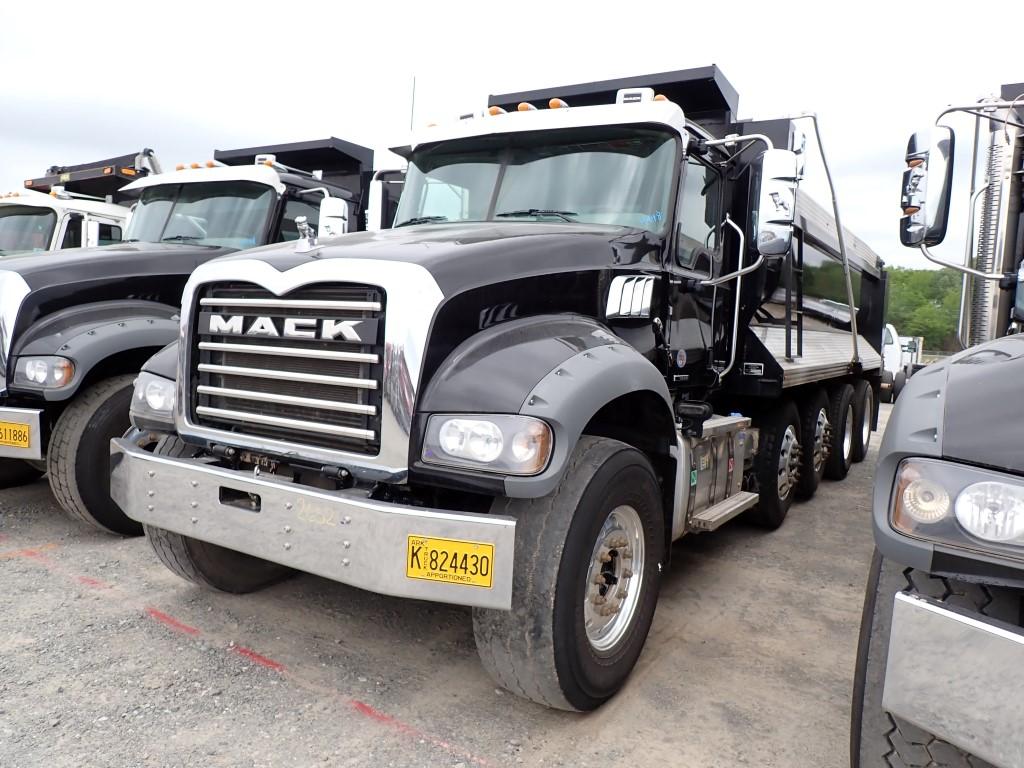 2022 MACK GR64 GRANITE QUAD AXLE DUMP TRUCK, 59,666+ mi,  MACK DIESEL, FULL