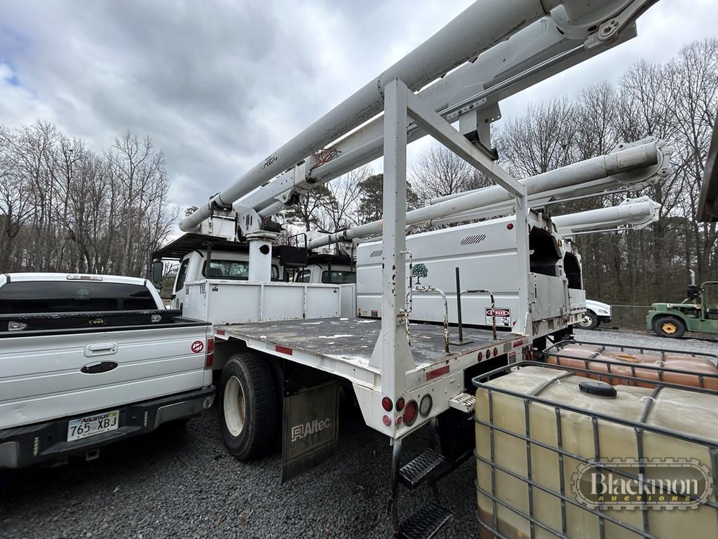 2012 FREIGHTLINER M2 106 FLATBED BUCKET TRUCK,  REG CAB, CUMMINS, MANUAL TR