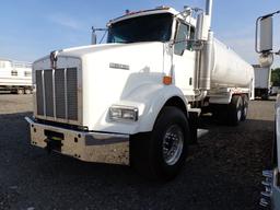 2006 KENWORTH FUEL TRUCK, 375,960+ mi,  CAT C15 475 DIESEL, 8LL, TWIN SCREW