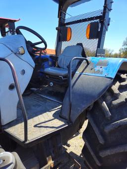 2006 NEW HOLLAND TL100A WHEEL TRACTOR, 685+ hrs  PTO, REMOTES, 4X4, OROPS,