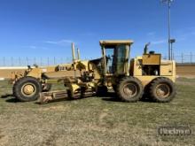 John Deere 672B Motor Grader