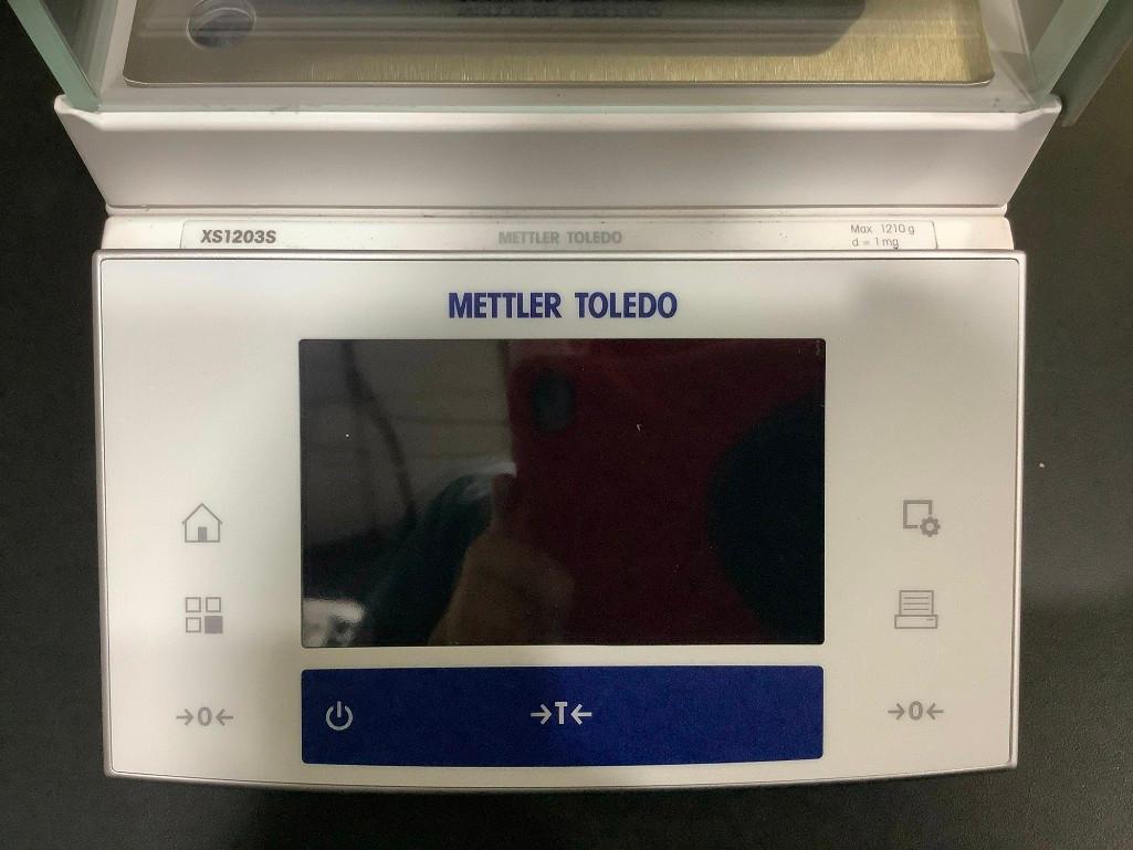 METTLER TOLEDO PRECISION BALANCE MODEL XS1203S, APPROX 12 VOLTS, APPROX 2.25A