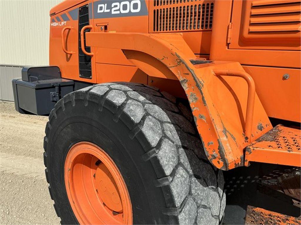 2012 DOOSAN DL200