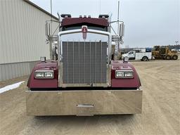 2022 KENWORTH W900L